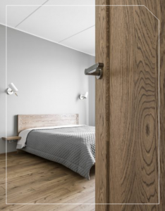 drzwi drewniane styl drzewa