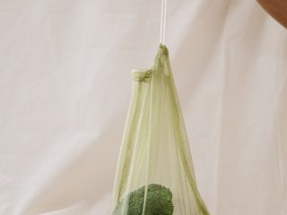Niezbędne w domy woreczki na zakupy zero waste!