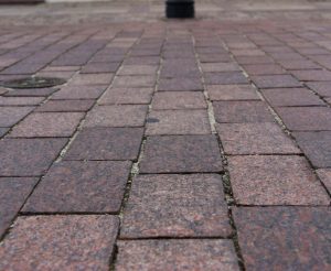 kostka granitowa płomieniowana