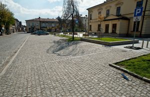kostka granitowa łupana
