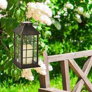 lampy solarne wiszące do ogrodu